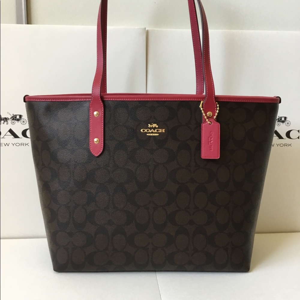 🌷Coach City ZIP Tote In Signature NWT. - Picture 1 of 8